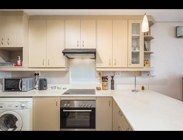 2 BEDROOM APARTMENT FOR SALE IN KENILWORTH UPPER